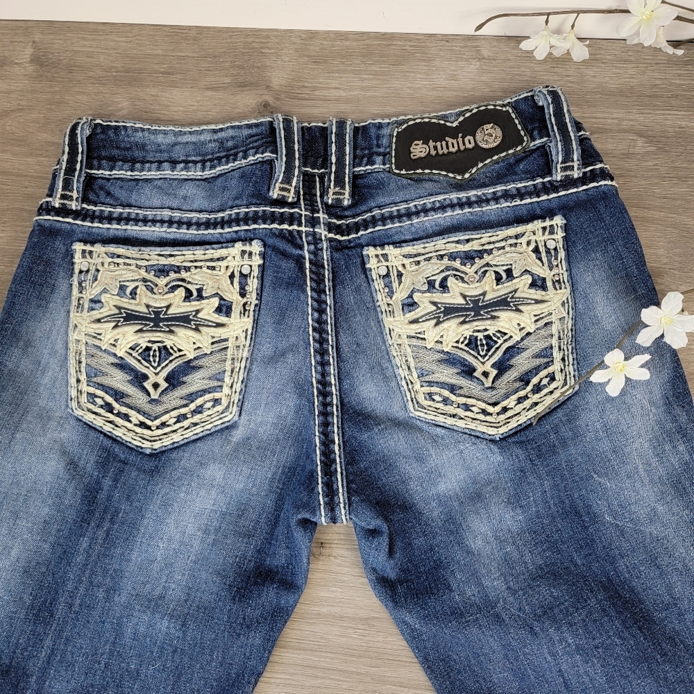 STUDIO 5 Boot Cut Jeans with Embellishments